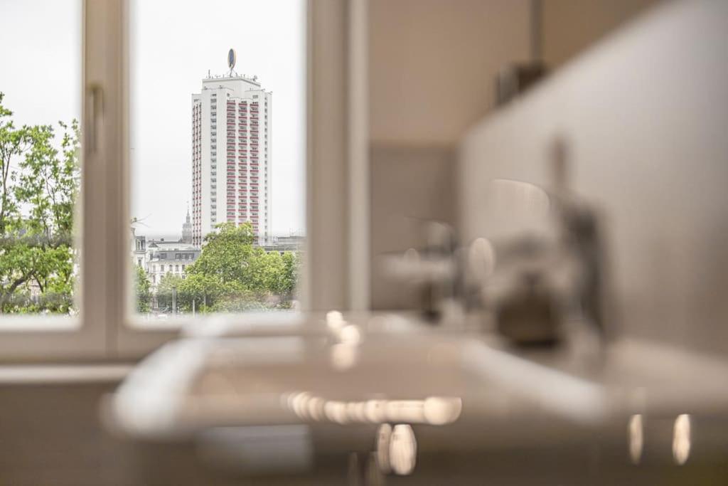 Stylisches Zentrales City-Apartment Mit 2 Balkonen Leipzig Bagian luar foto
