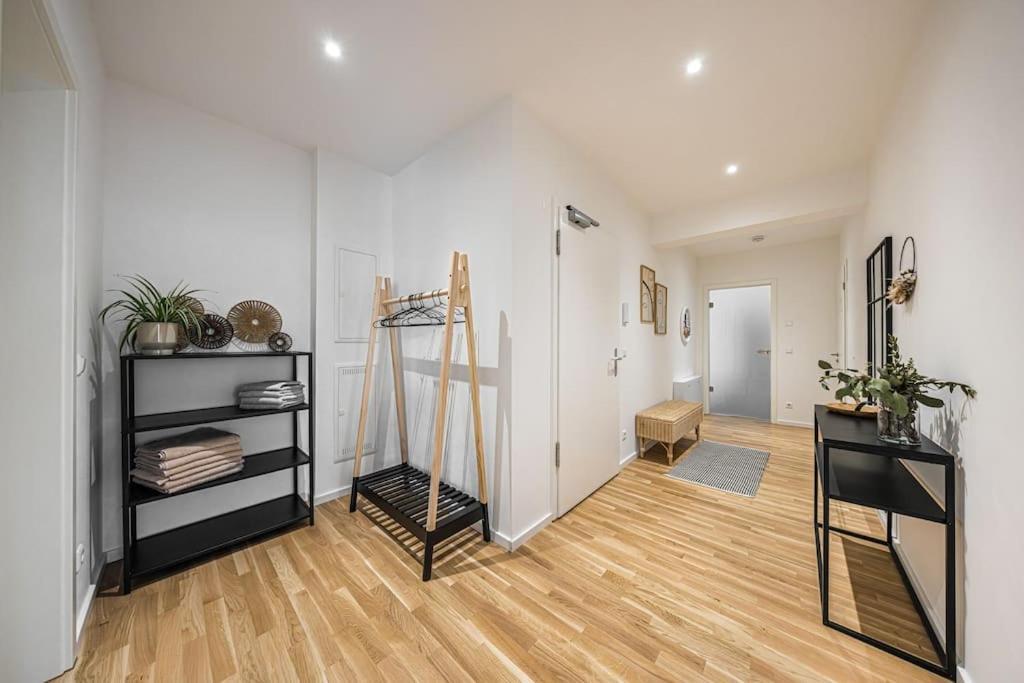 Stylisches Zentrales City-Apartment Mit 2 Balkonen Leipzig Bagian luar foto