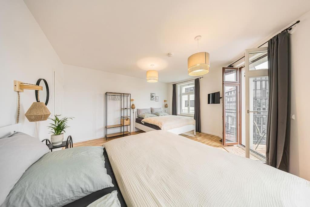 Stylisches Zentrales City-Apartment Mit 2 Balkonen Leipzig Bagian luar foto