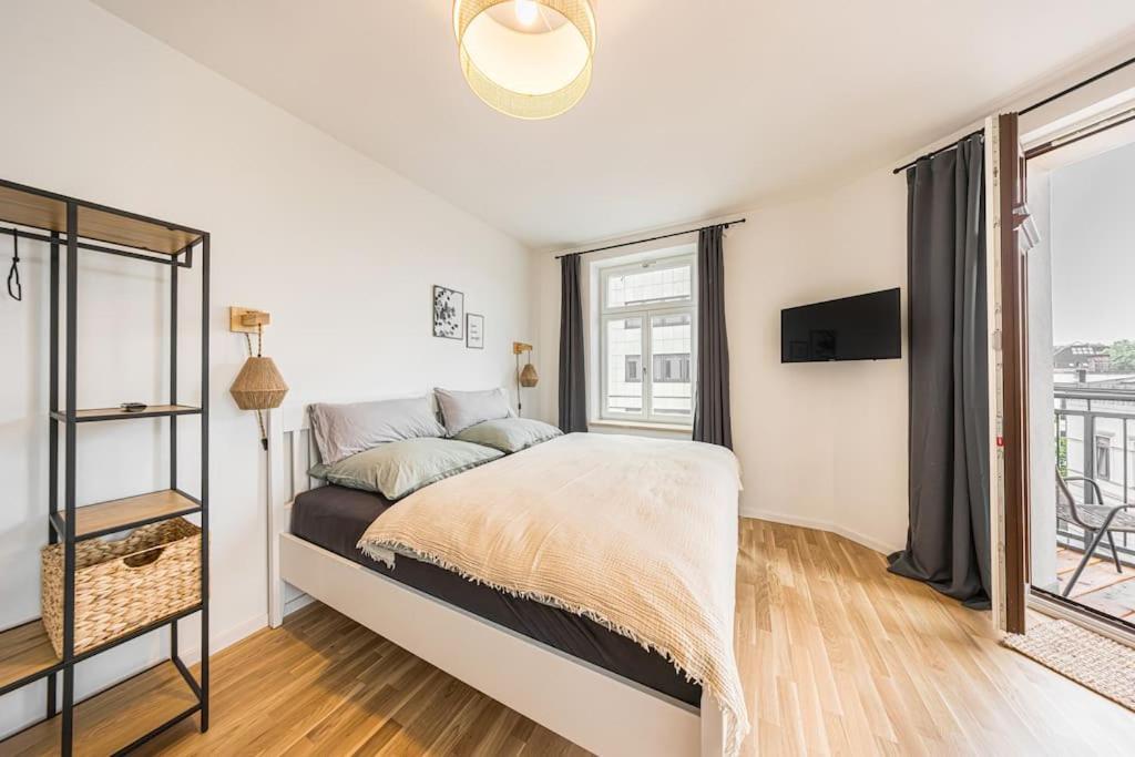 Stylisches Zentrales City-Apartment Mit 2 Balkonen Leipzig Bagian luar foto
