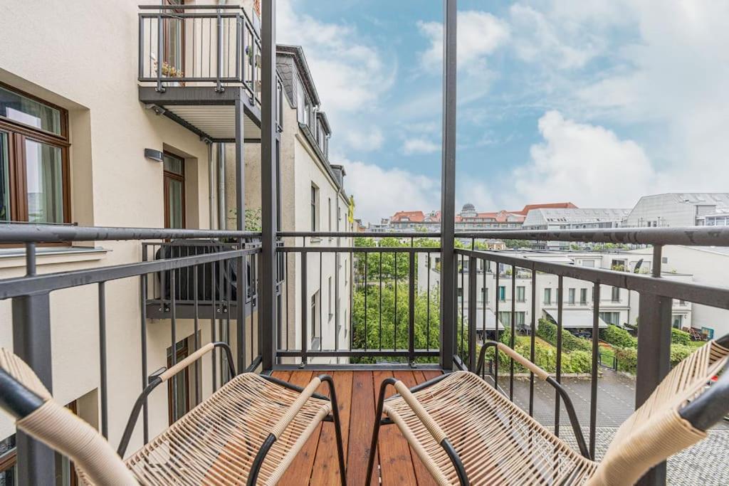 Stylisches Zentrales City-Apartment Mit 2 Balkonen Leipzig Bagian luar foto